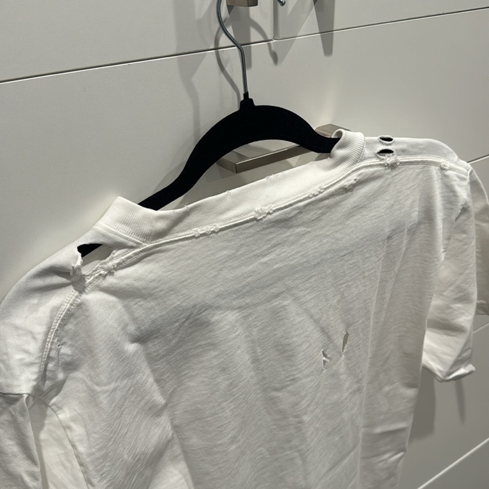 Balenciaga Blurred Logo T-Shirt with holes - Picture 3 of 6